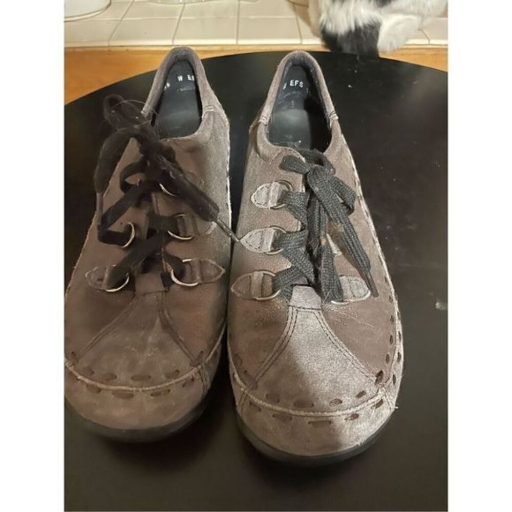 Ziera Walking Shoes (SZ 8)